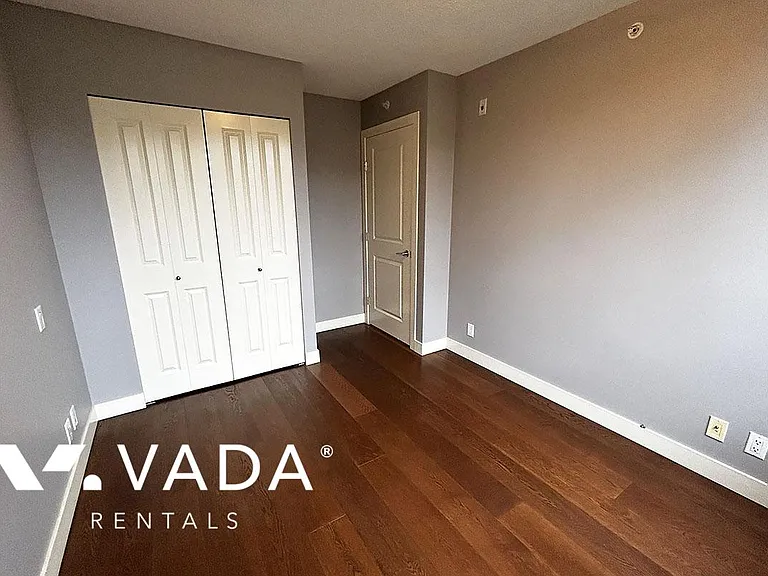 3638 Vanness Ave #303 — Photo 7