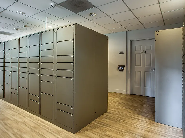 Safe and secure automated package pickup