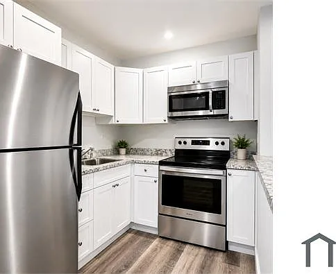 3 bed, $2,750 — Photo 1
