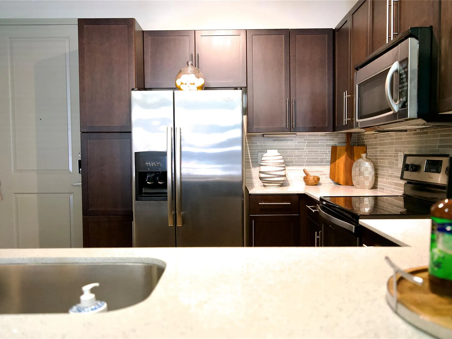 1 bed, 1.0 bath, 691 sqft, $1,400 — Photo 4