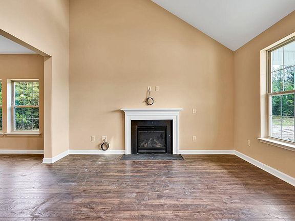 909 Queensferry Court-5 Compressed