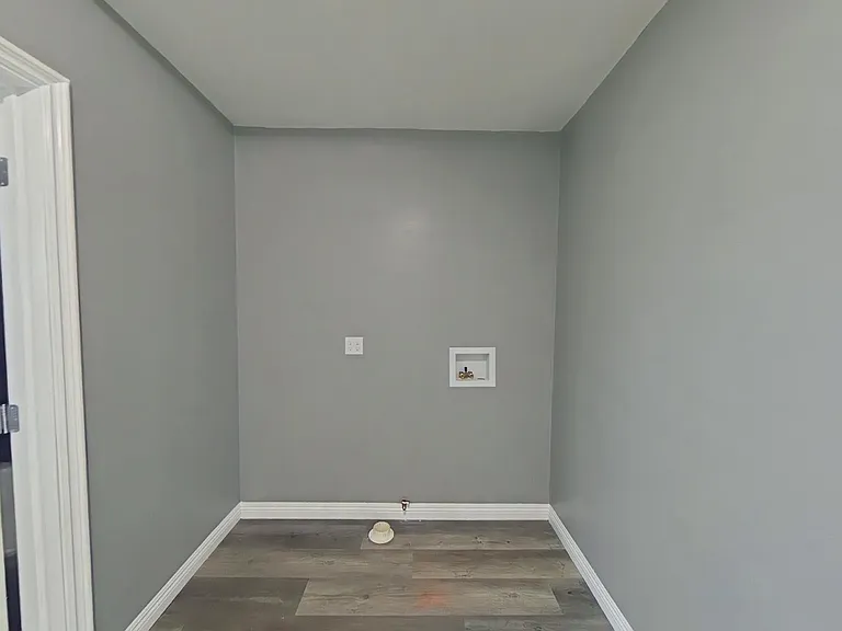 Washer and dryer hookups