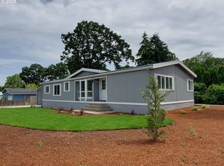 23750 Meadow Dr NE, Aurora, OR 97002
