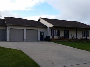 109 Sunset Dr, Caledonia, MN 55921