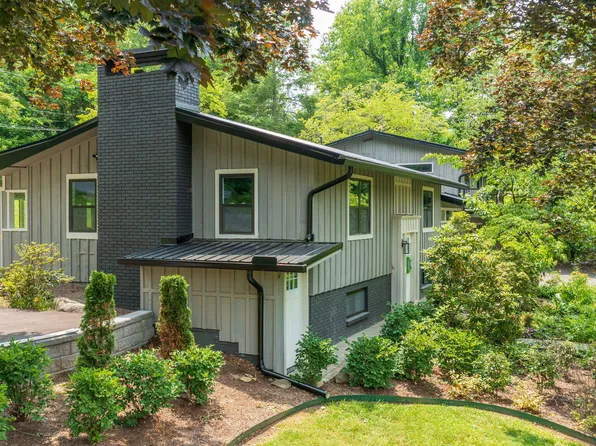 316 Lewis Clabo Rd, Gatlinburg, TN 37738