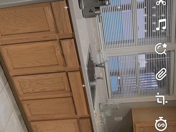4th image of 708 Birmingham Ave