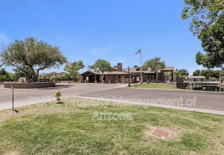 43558 W Oster Dr — Photo 60