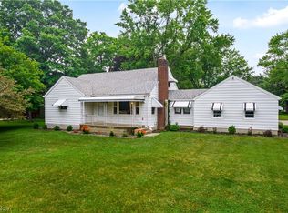 1283 Greensburg Rd, Uniontown, OH 44685