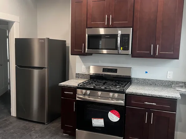 804 Washington St APT 3, Dorchester Center, MA 02124