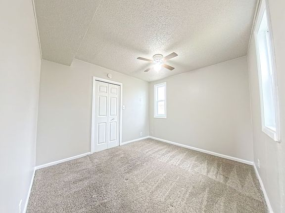5th image of 1808 Southlawn Dr