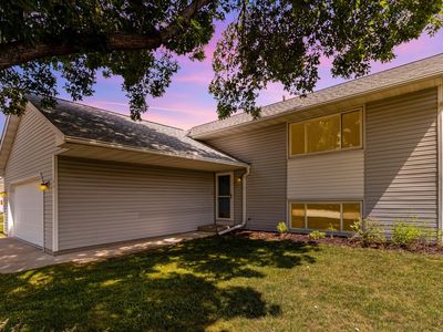1991 Waterford Ln, Chaska, MN, 55318