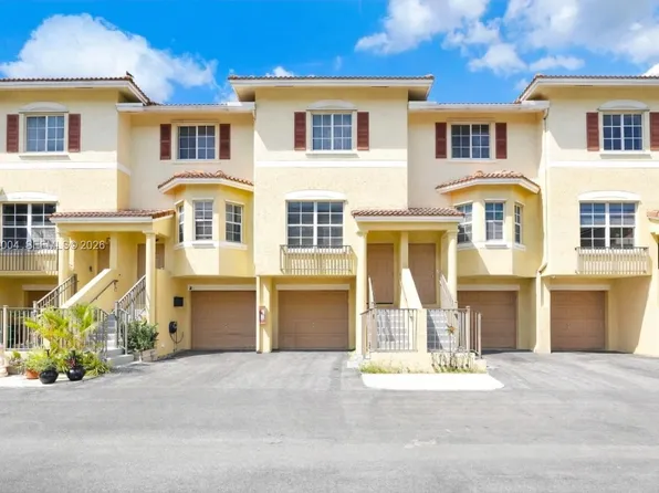 738 NE 90th St Unit 207, Miami, FL 33138