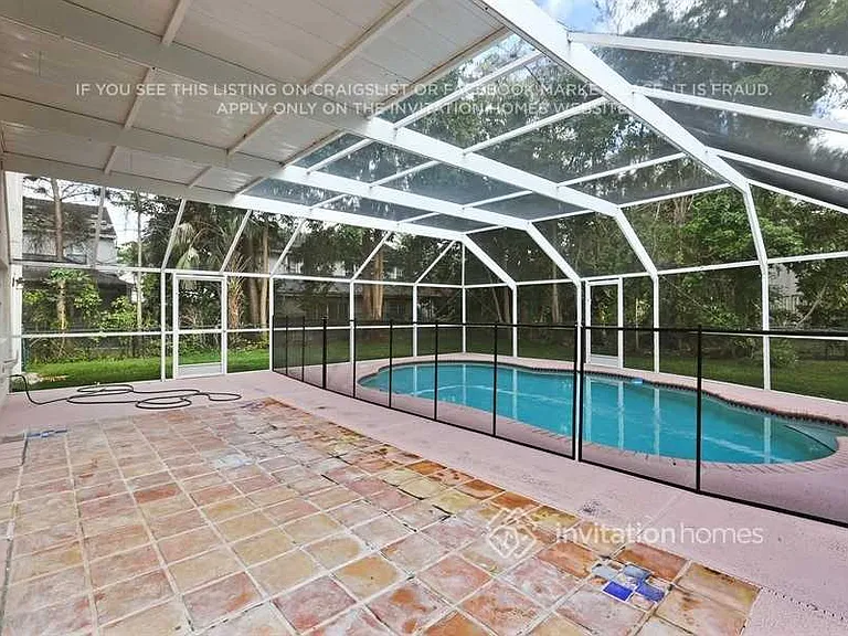 3855 Sanctuary Dr — Photo 18