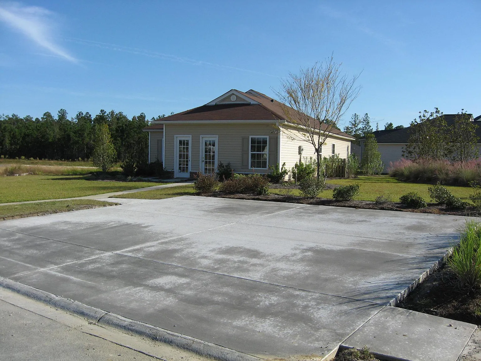 1 Twin Oaks Pl — Photo 2