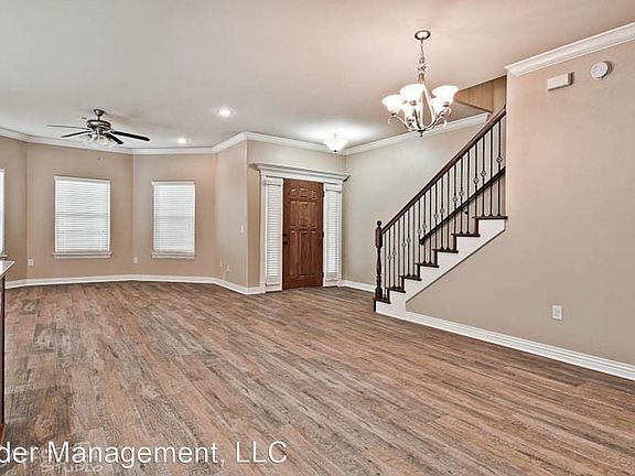 5th image of 103 Carrington Ave