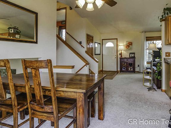4th image of 5997 Brookfarm Dr SE