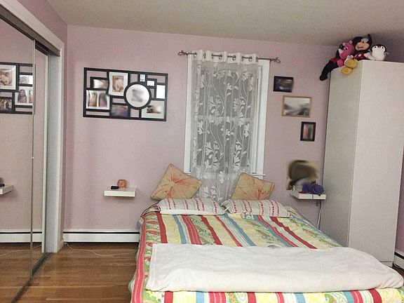 Bed room 1