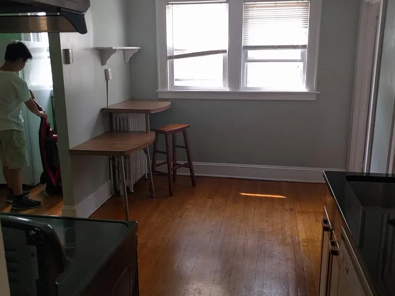 117 Ardmore Rd — Photo 7