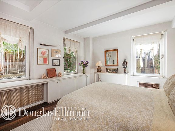 3rd image of 167 E 78th St #2D