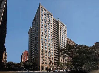 West River House at 424 West End Avenue in Upper West Side