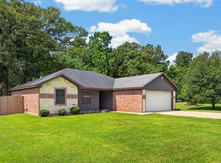 195 Stone Dr, Lufkin, TX 75904