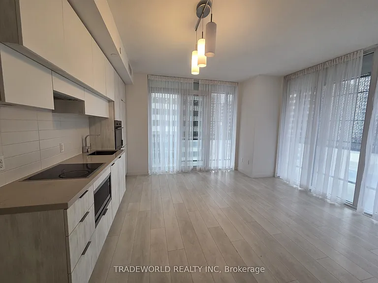 8 Eglinton Ave E #805 — Photo 6