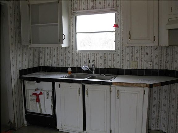 4th image of 6264 Rolling Heights Cir