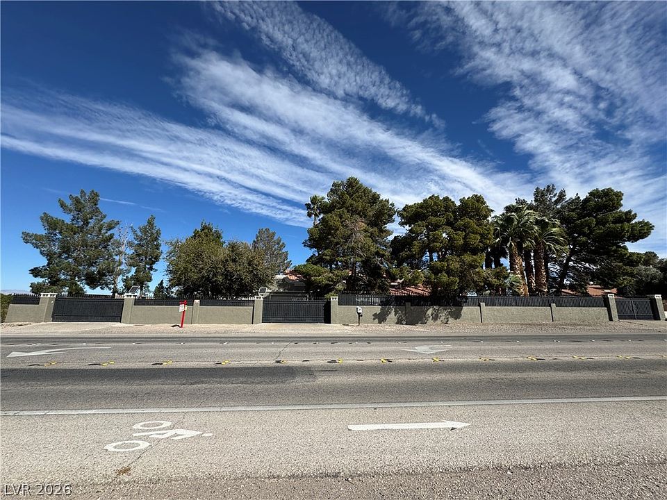 1st image of 3220 E Serene Ave