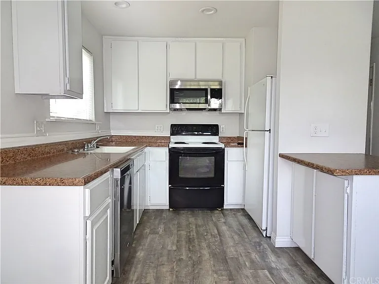 5400 Mariquita Ave — Photo 17