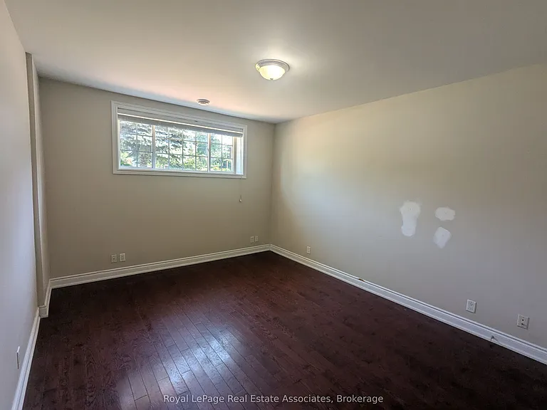 48 Mississauga Rd N #4 — Photo 15
