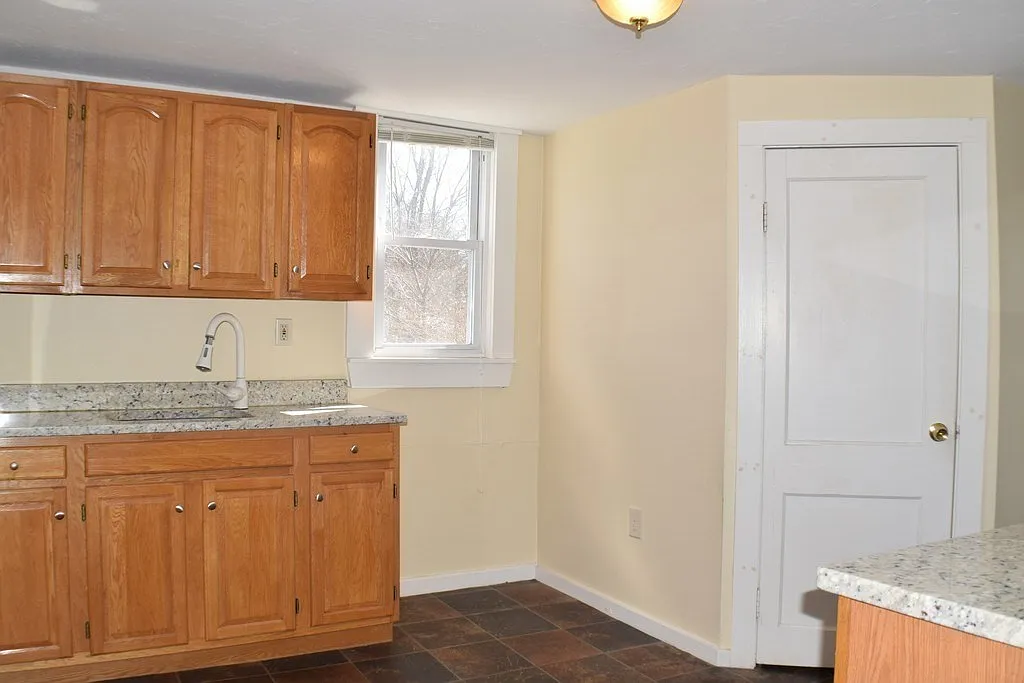 1 bed, $1,200 — Photo 4