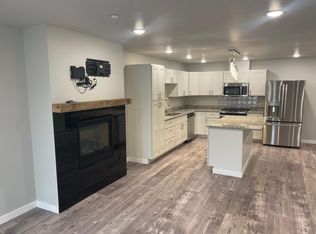 100 3rd St #8, Davenport, WA 99122