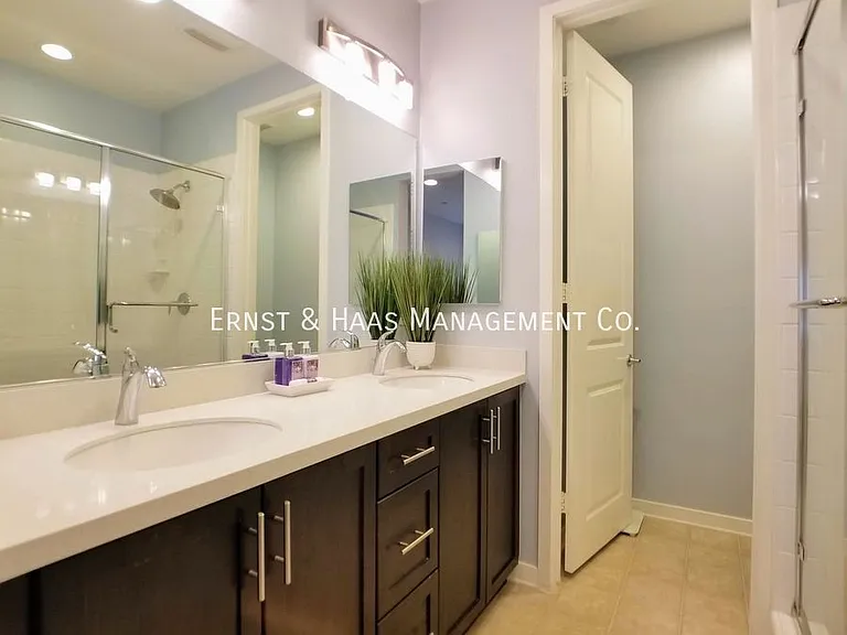 5777 Acacia Ln — Photo 20
