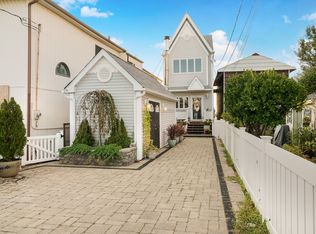 719 Shad Creek Rd, Broad Channel, NY 11693