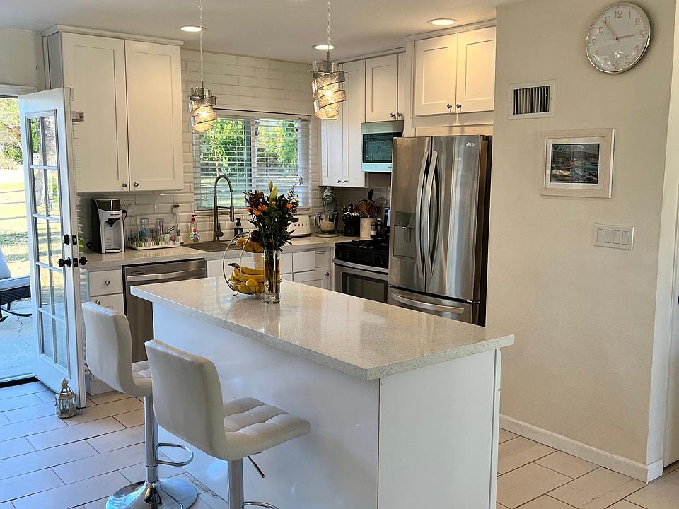 1st image of 75240 Camello Ct N