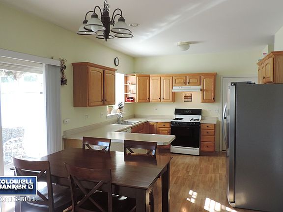 4th image of 15571 W Lakeview Dr
