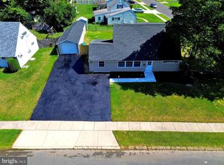 45 Indian Creek Entry, Levittown, PA 19057