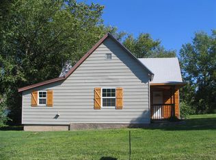 958 S Elm St, Marshfield, MO 65706