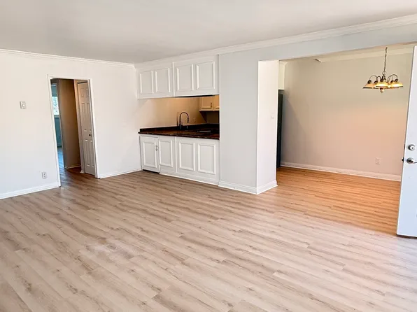 4104 Emerald St APT D, Torrance, CA 90503