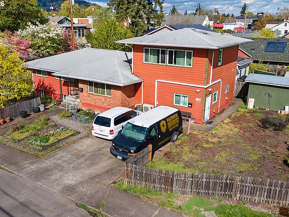 3rd image of 3710 SE 49th Ave