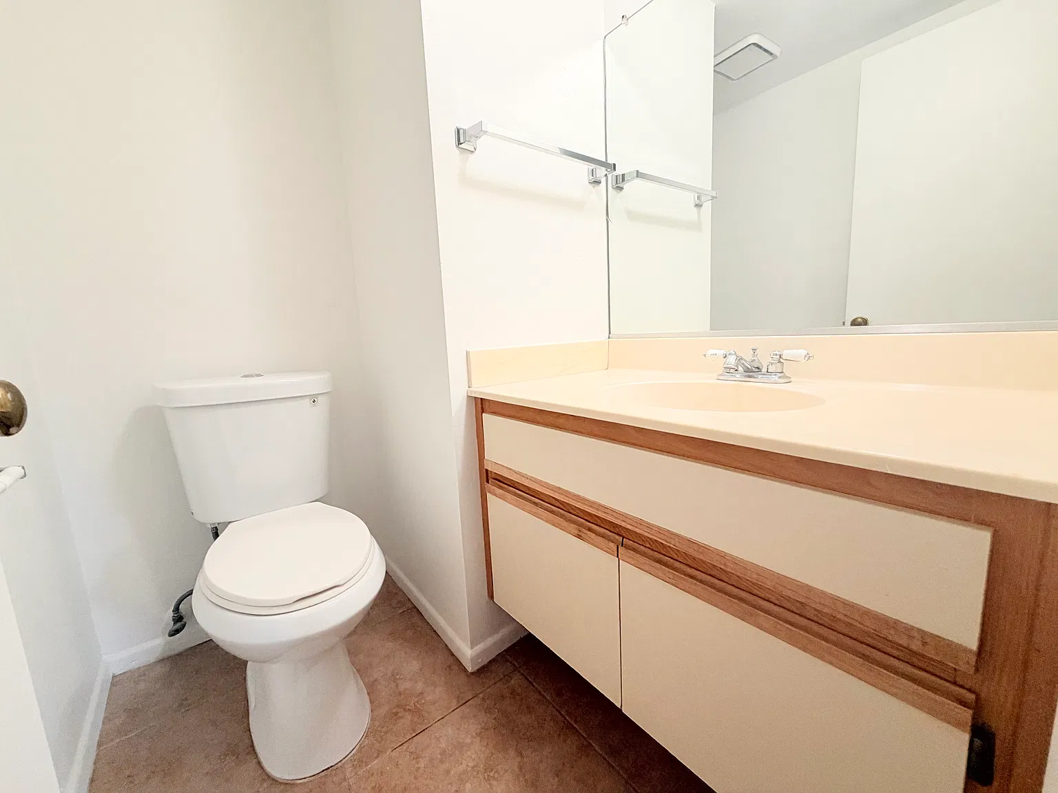 3 bed, 2.5 bath, 1200 sqft, $2,850 — Photo 4