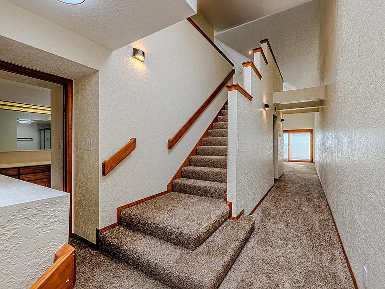 5137 Glenwood Pointe Ln NE #5137 — Photo 32