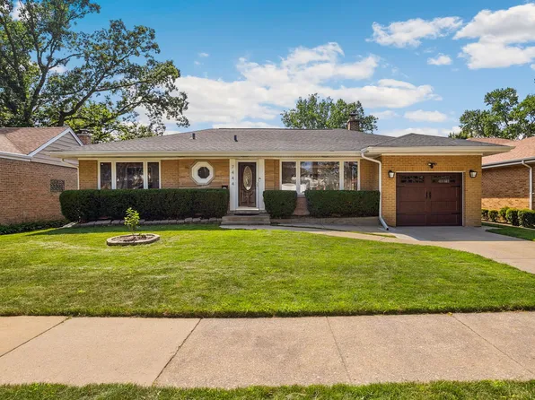 7444 Kildare Ave, Skokie, IL 60076