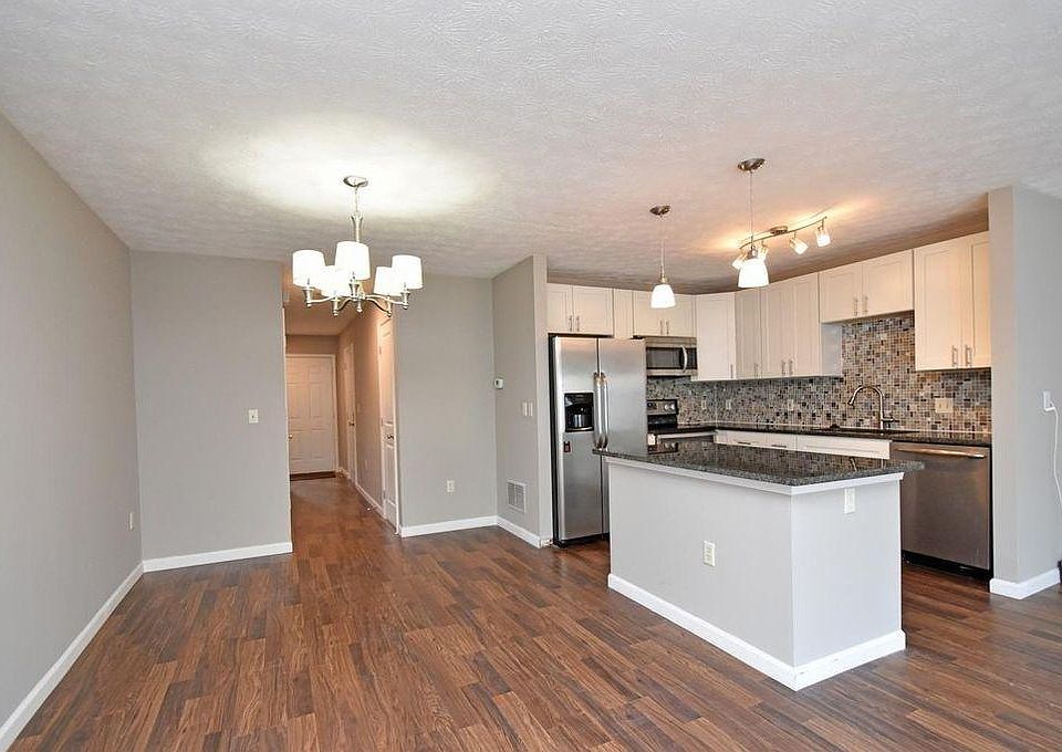 1st image of 1921 Chaucer Dr #1921
