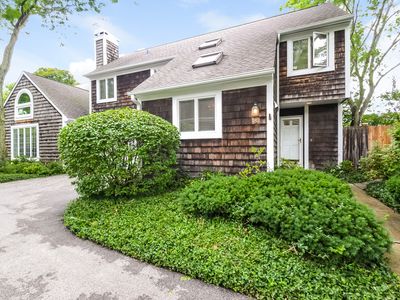 182 E Winthrop Ln, Lake Forest, IL, 60045
