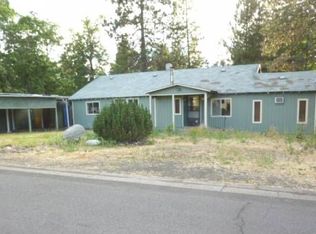 545 Yew Wood Dr, Shady Cove, OR