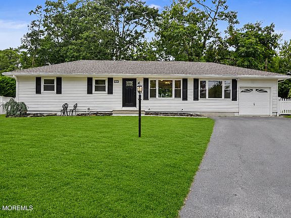 4th image of 104 Mount Lane