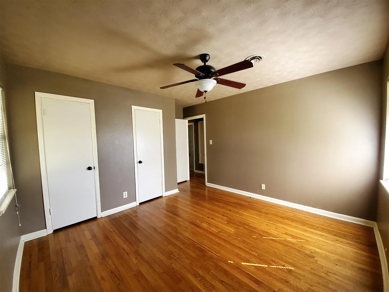 206 S Eubank Street - 1 — Photo 2