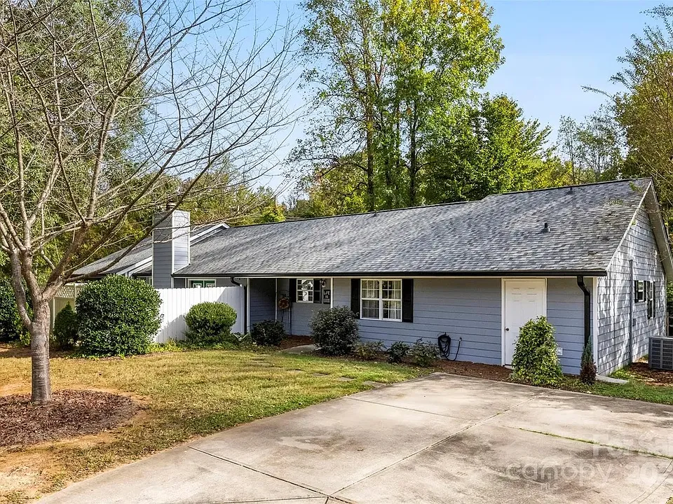 2836 Huntingtowne Farms Ln