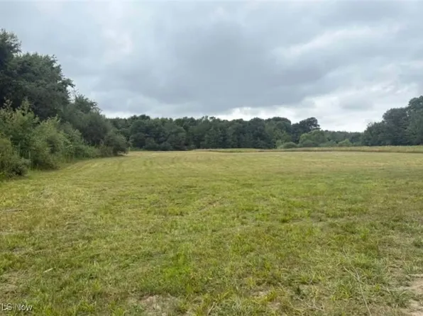 4853 Rockwell Rd, Ashtabula, OH 44004